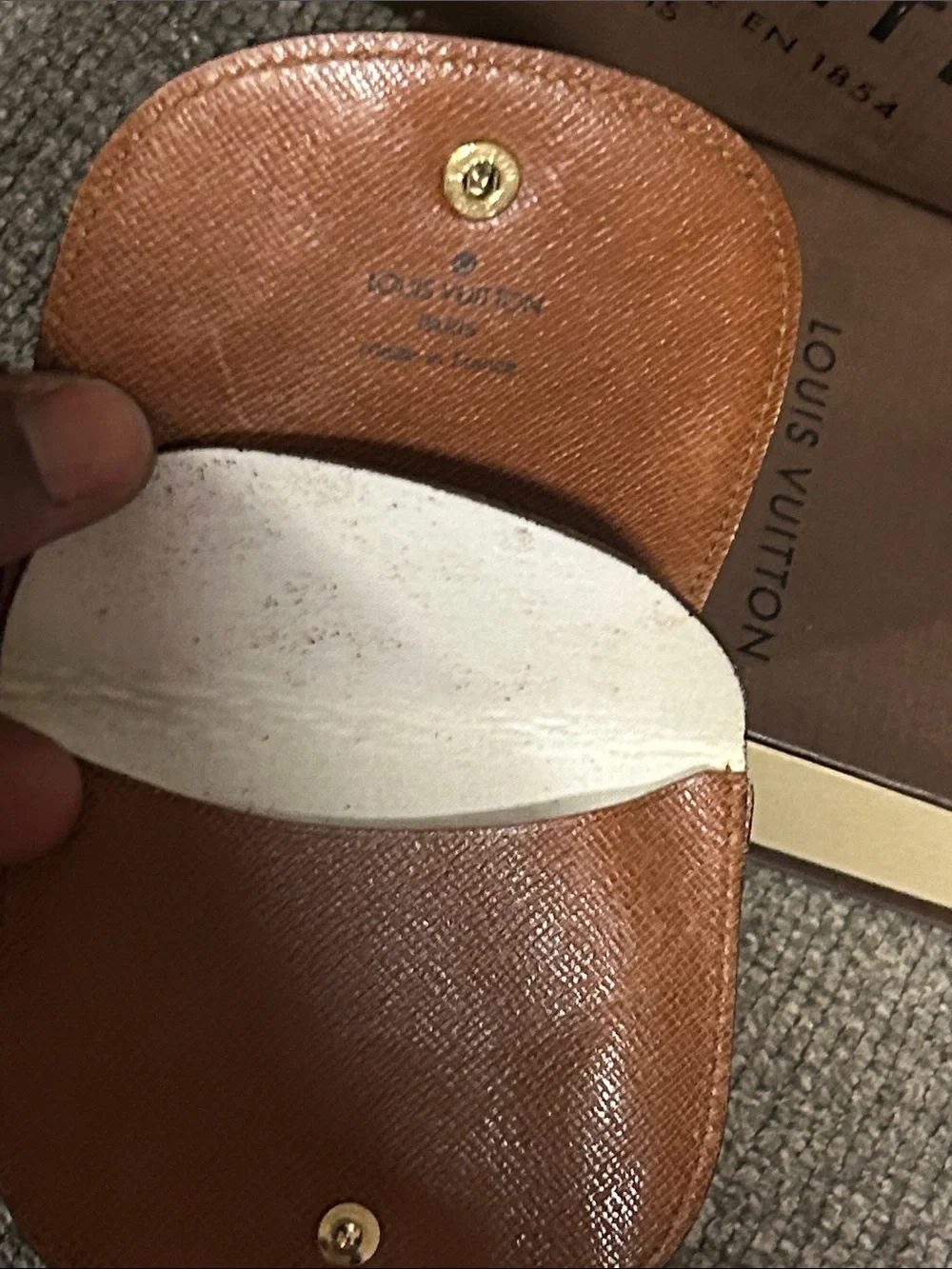 Louis Vuitton classic louis